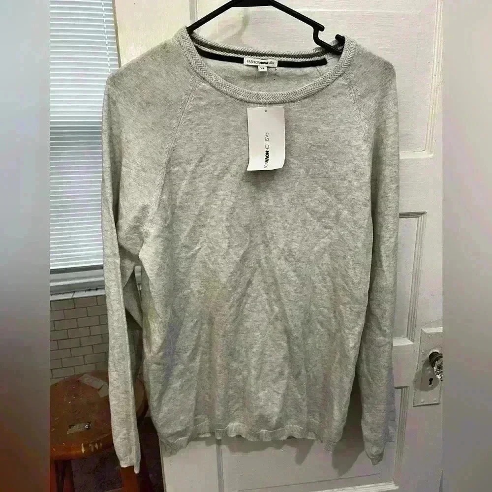 Fashion Nova Grey Mens Sweater NWT preppy, basic fall layer business casual